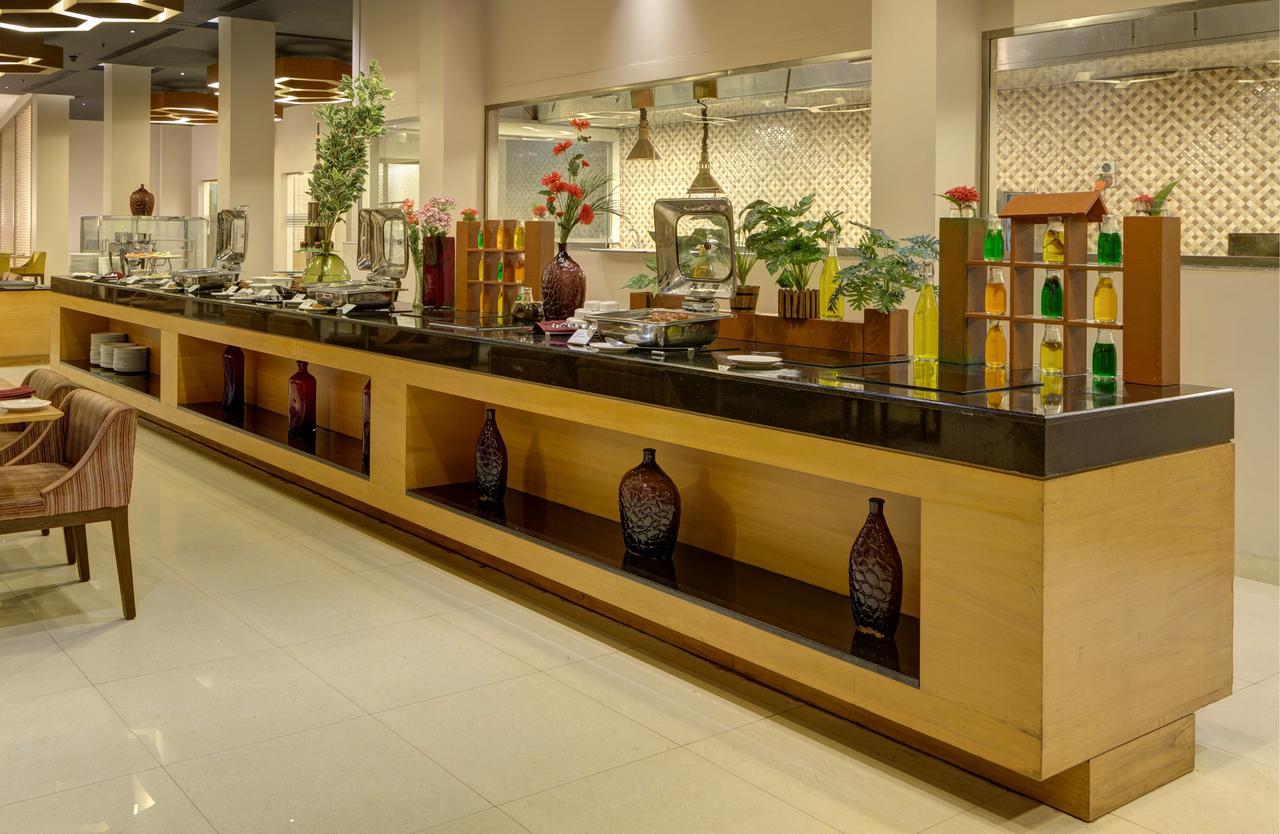 纳芬湖畔酒店 胡布利 外观 照片